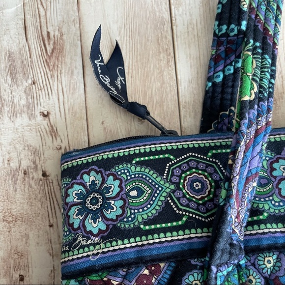 VERA BRADLEY GREEN BLUE SHOULDER BAG PAISLEY - Picture 2 of 10